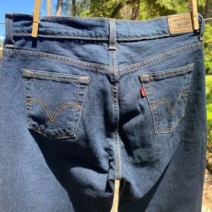 Levi’s 6 Long Women’s Straight Leg Jeans